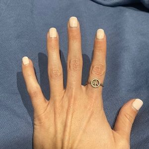 David Yurman peace sign ring SIZE 8